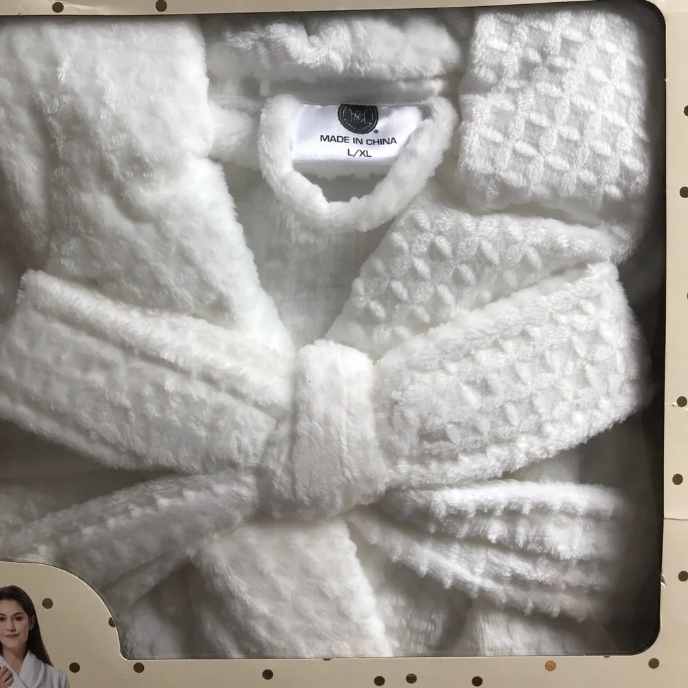 White Cushy Robe (NWT) L/XL - Picture 2 of 4